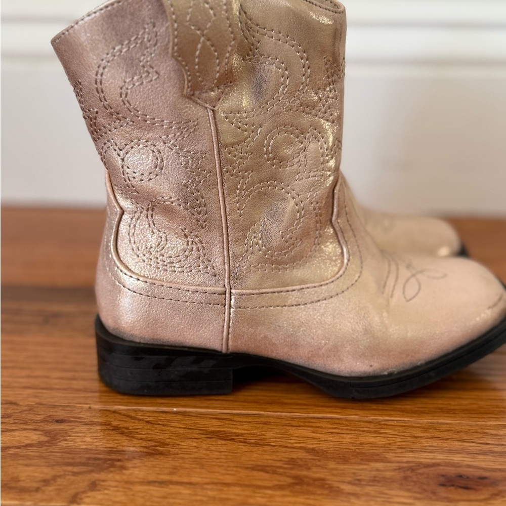 Kids Metallic Gold Cowboy Boots - Picture 7 of 8